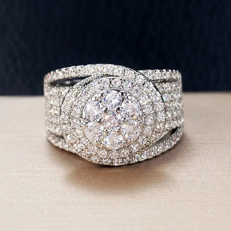 Huitan Gorgeous Wedding Engagement Rings for Women Modern Fashion Design Sparkling Cubic Zirconia Female Rings Party New Jewelry