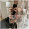 Marke Frauen Nieten Graffiti Umhängetaschen Mode Schultertasche für Damen Weibliche Luxus Designer Handtaschen 2023 Hohe Qualität