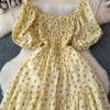 2024 Neues Sommer Blumenmuster Maxikleid Damen Vintage Eckiger Ausschnitt Geraffte Brust Schärpe Bandage Sommerkleid Partykleid
