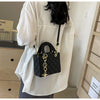 Quilted Pattern Solid Color Pu Handbag With Pendant Decoration, Versatile Noble Women's Crossbody Bag, Fashionable Handbag