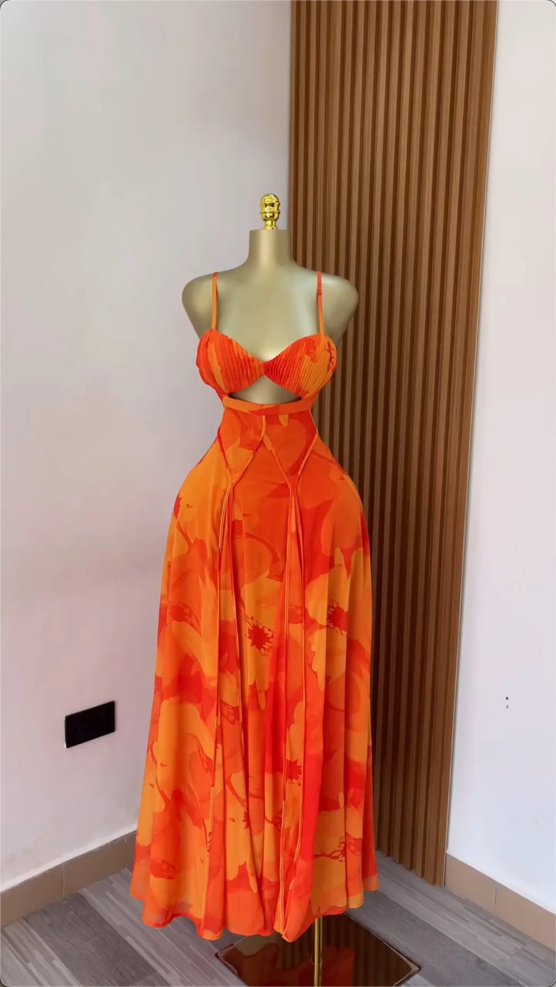 CM.YAYA Damen Blumenmuster Trägerloser Rückenfreier BH Vorne Großes Swing Maxi Langes Kleid 2025 Vintage Sexy Club Party Abendkleider