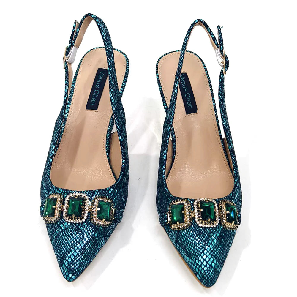 2024 Strass Spitz Zehen High Heels Schuhe und Taschen Set für Damen Hochzeit und Party Elegante Luxusmode in Weinrot
