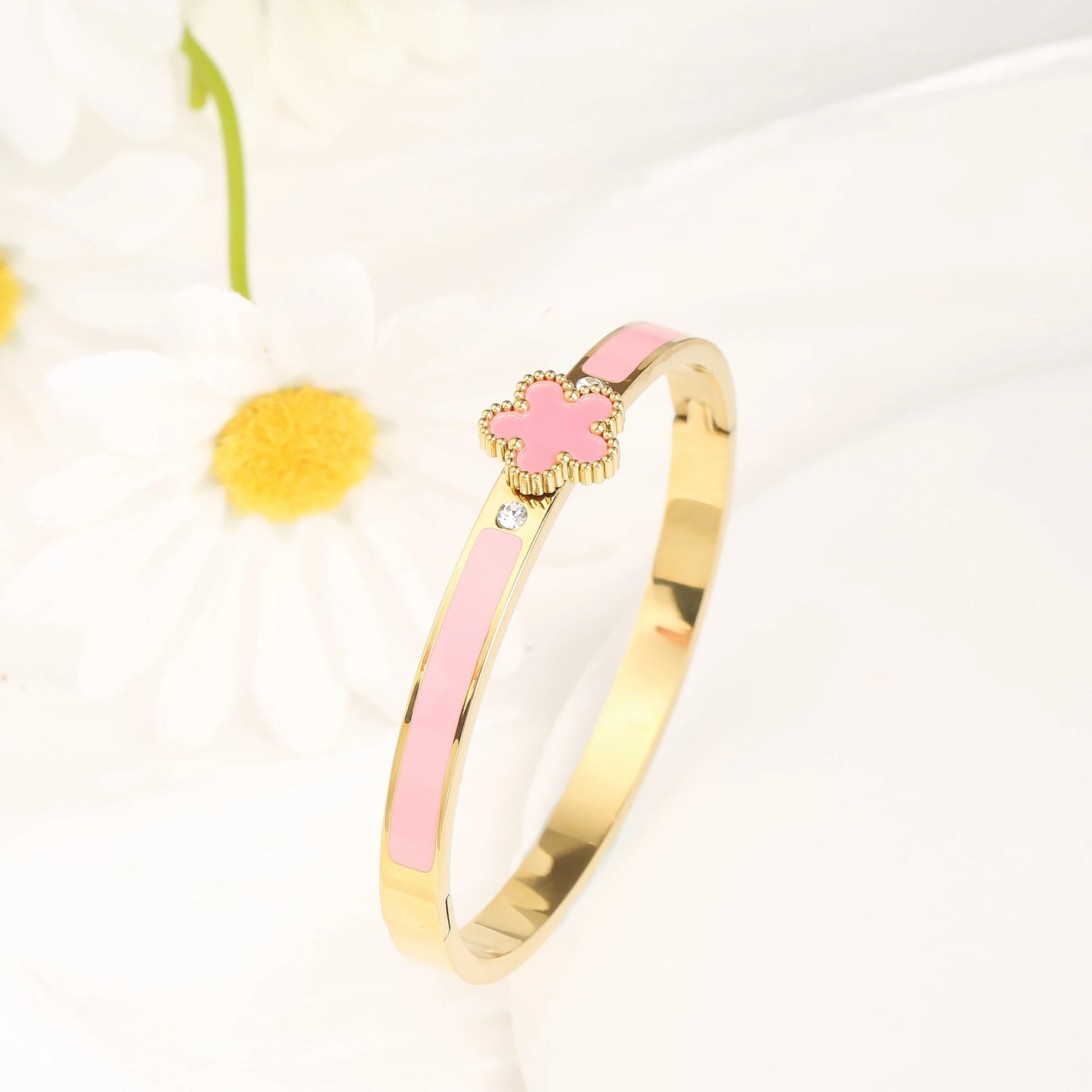6 Farben Klassisch Luxuriös Edelstahl Fünfblattblume Offener Armreif Schlicht für Damen Mädchen Party Trend Emaille Schmuck Kleeblatt