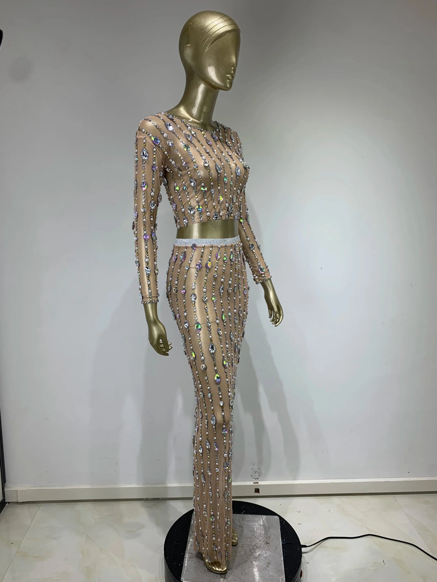 Festival-Outfit Damen High-End-Mode Nude-farbenes Strass-Mesh-Langarm-Crop-Top mit Rundhalsausschnitt und lange Röcke Gala zweiteiliges Set