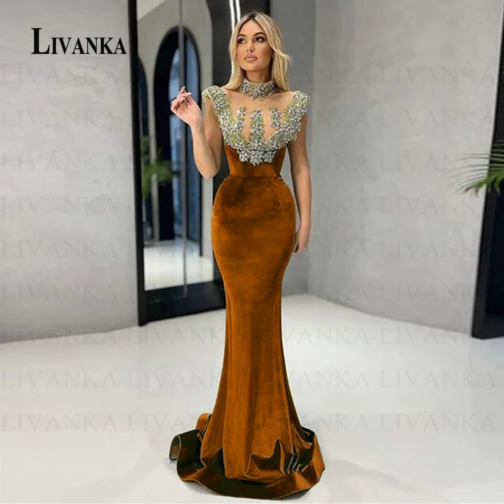 LIVANKA  Fashionable Sheath Homecoming Dresses For Women Pearls Pleat Ruched Satin Vestidos De Festa Customized Plus Size