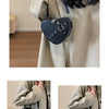 Vintage Y2K Kleine Kettennieten-Umhängetasche Herzförmige Geldbörse Handtasche Rotes PU-Leder Gothic Tote Bag Mode Frauen Umhängetasche