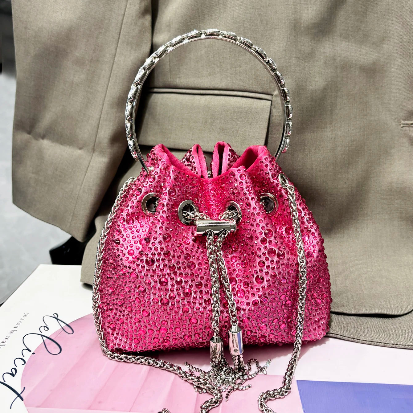 Handhabung Strasssteine Abend-Clutch-Tasche Geldbörsen und Handtasche Luxus Designer Umhängetasche Glänzende Kristall-Clutch-Geldbörse Eimer-Tasche