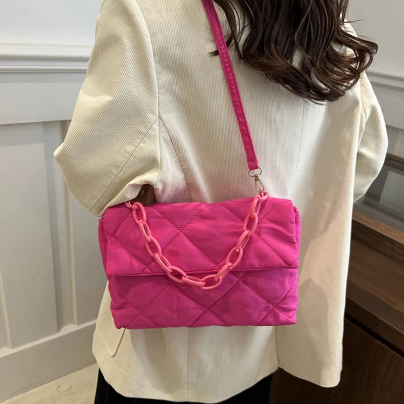 Acryl-Ketten-Umhängetaschen, quadratisch, lässig, Klappe, Damen-Pendeltaschen, gesteppt, All-Match, Winter, große Kapazität für Mädchen zum Einkaufen