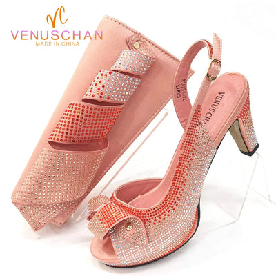 Venus Chan Neueste INS-Stil Pfirsichfarbe Strass Elegante High Heels Nigeria Beliebtes Design Afrikanische Damen Schuhe und Taschen Set