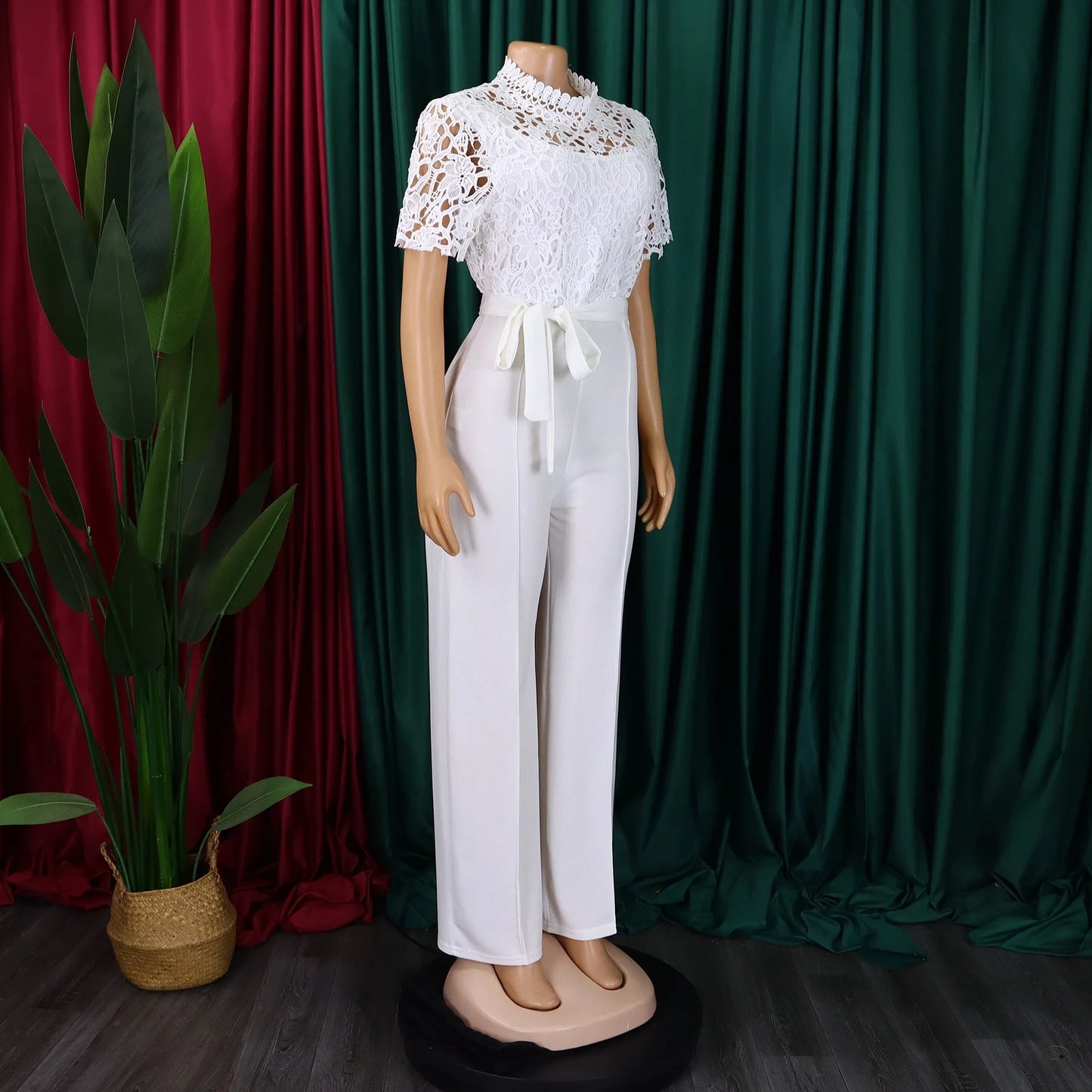 Elegante Jumpsuits & Rompers für Damen Rundhals Spitze Patchwork Kurzarm Gürtel Hohe Taille Luxus Geburtstagsparty Abend Outfit