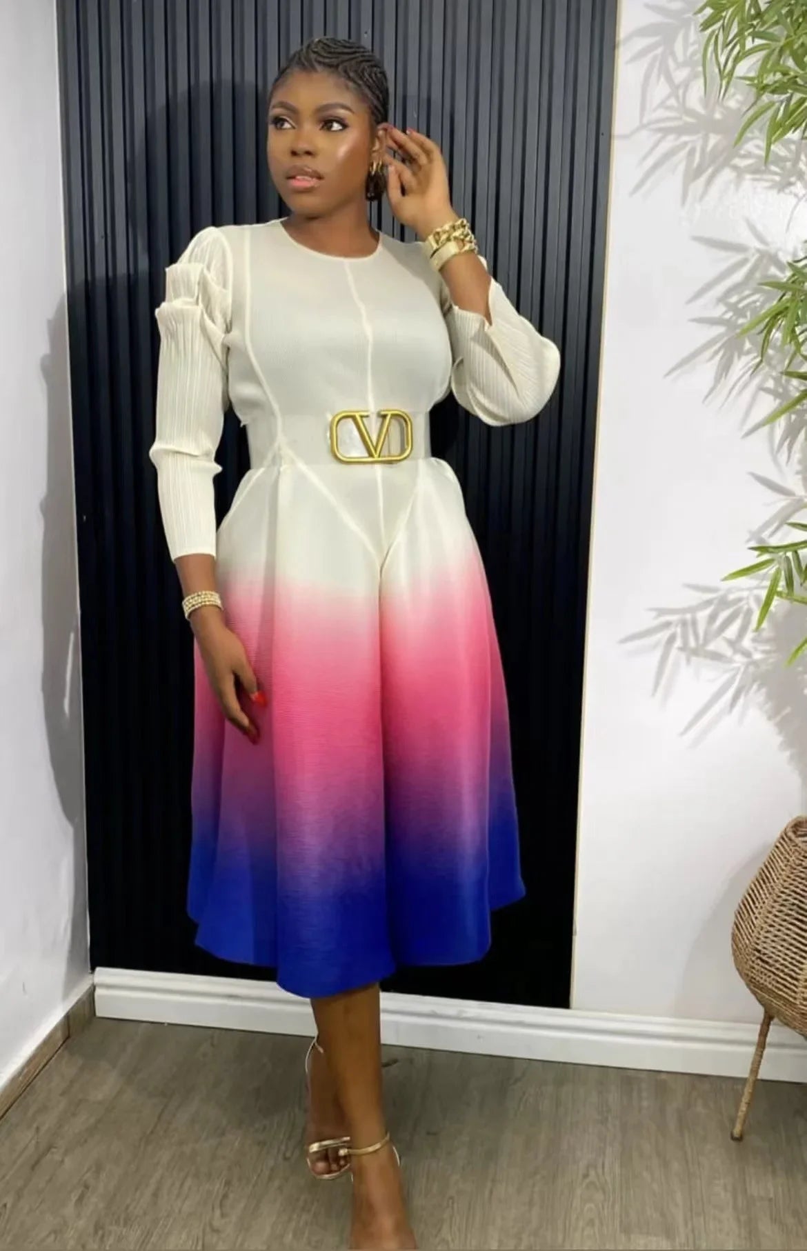 Miyake Plissiertes Maxikleid mit Farbverlauf, Rundhals, langen Ärmeln, locker sitzend, stark dehnbar, Laternenkleider für Damen, Sommer 2024, Neu