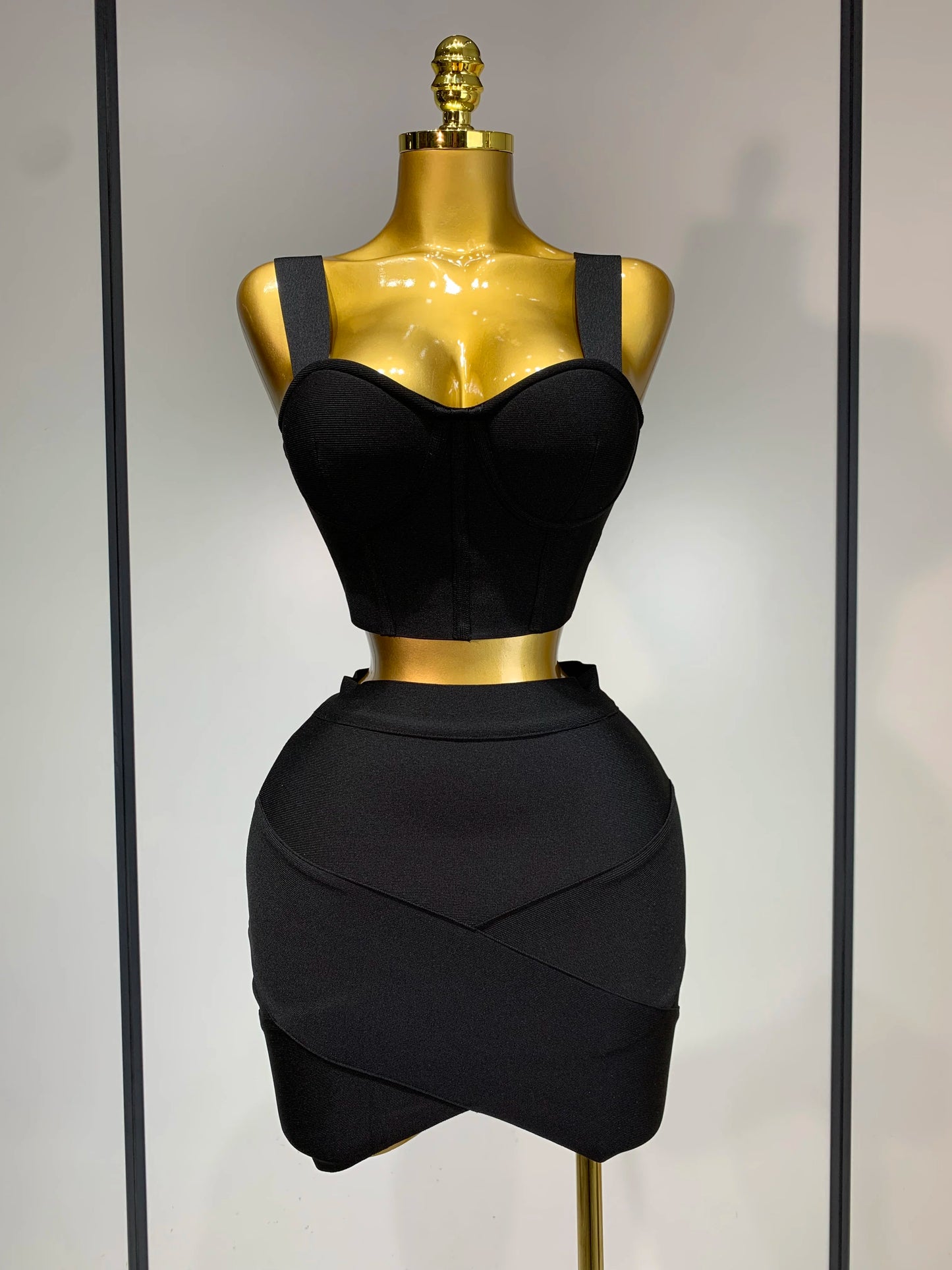 Damen sexy Top kurzer Rock Bodycon Bandage Zweiteiler Sets Weiß Schwarz 2025 Abendparty Luxus Geburtstag Outfit Nachtclub Anzüge