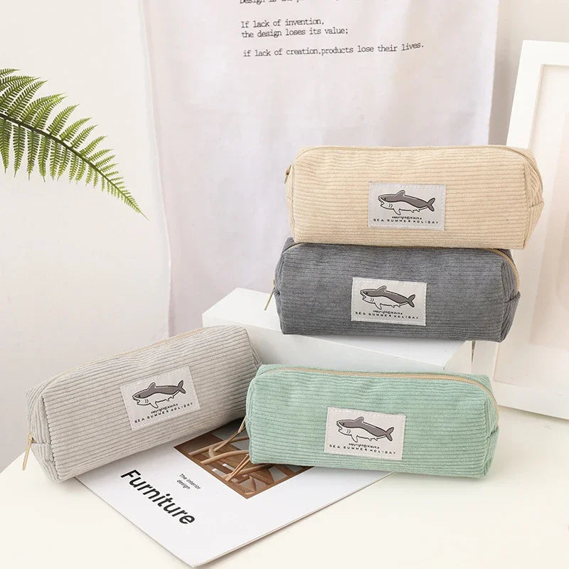 Niedliches Haifisch-Federmäppchen, Stickerei-Stifttasche, Schulanfangs-Zubehör, Schreibwaren für Mädchen, Kinder, Schreibtisch, niedliche Accessoires, Geschenk