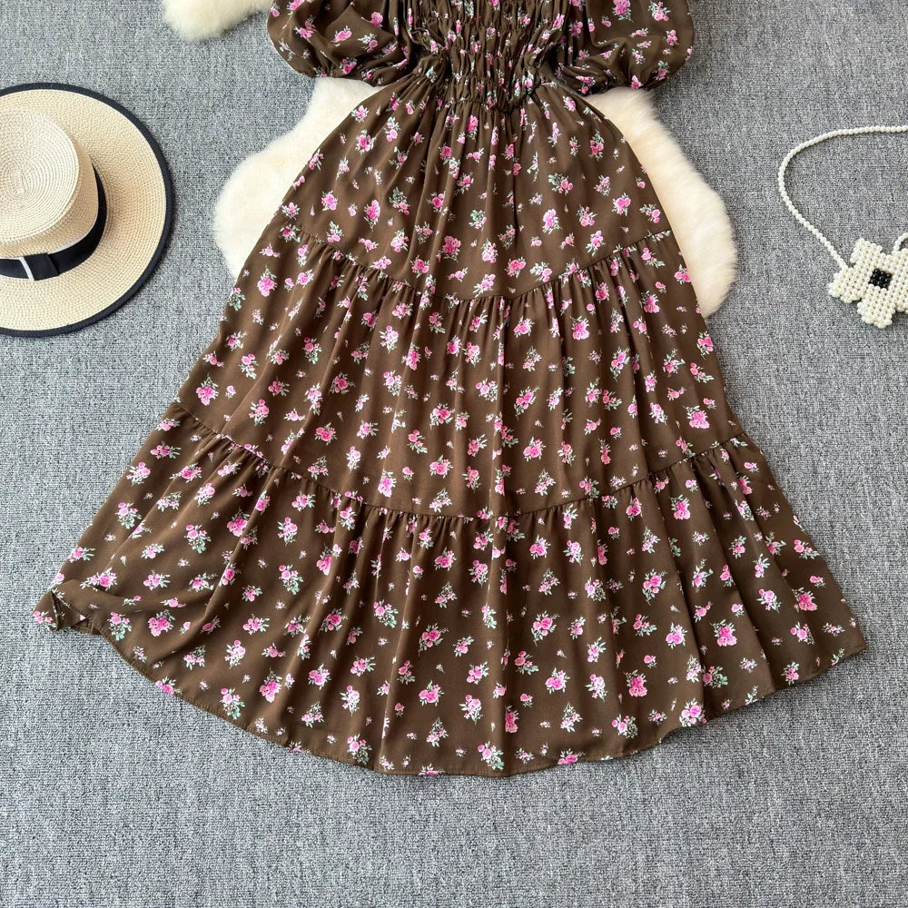 2024 Neues Sommer Blumenmuster Maxikleid Damen Vintage Eckiger Ausschnitt Geraffte Brust Schärpe Bandage Sommerkleid Partykleid