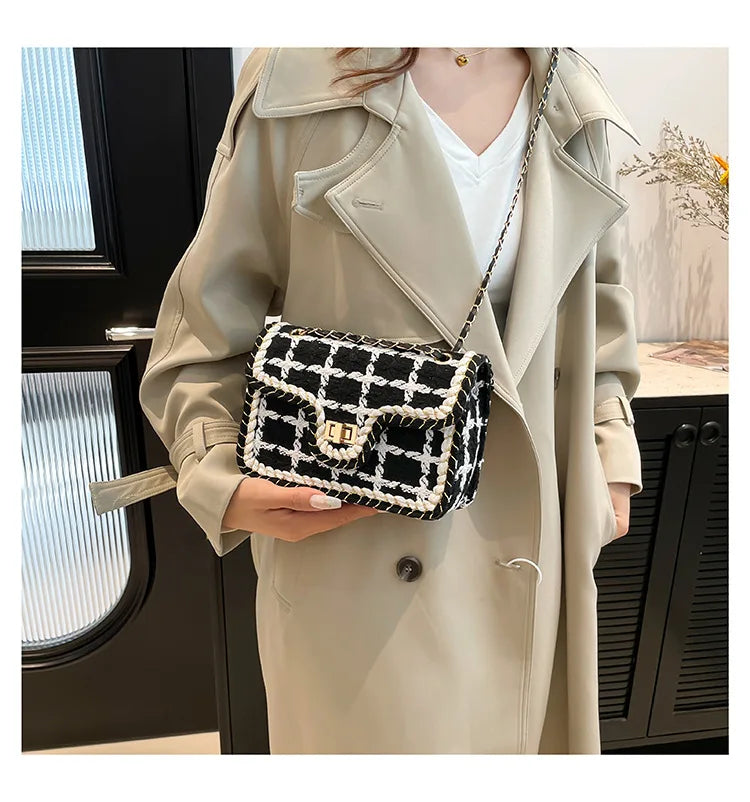 Schwarz-weiß karierte lässige Umhängetasche Umhängetasche Damen Schultertaschen Handtaschen mit oberem Griff Modische quadratische Tasche
