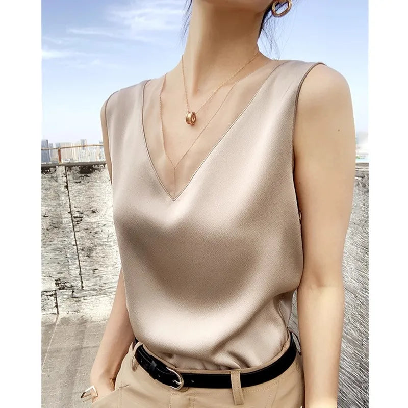 Silk halter V-neck sleeveless bodice Satin vest lace with beautiful back summer jacket with suit top