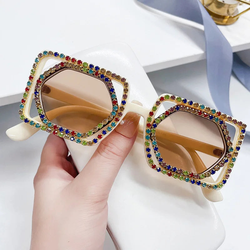 Quadratische Luxus Diamanten Sonnenbrille Damen Punk Mode Strass Sonnenbrille Weiblich Glänzend Sexy Gelbe Linse Brille Schatten Handgemacht