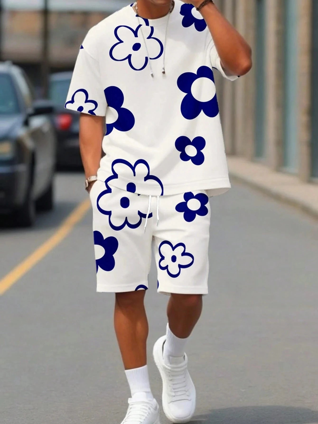 Fashion Men's Black and White Flower Graphic Print T-shirt Shorts 2-piece Set O-neck Short Sleeve Top Elastic Waist Shorts Set