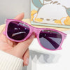 2024 Neue trendige coole bunte glänzende quadratische Sonnenbrille für Kinder Mädchen Trendige modische süße Sonnenbrille Kinderbrille