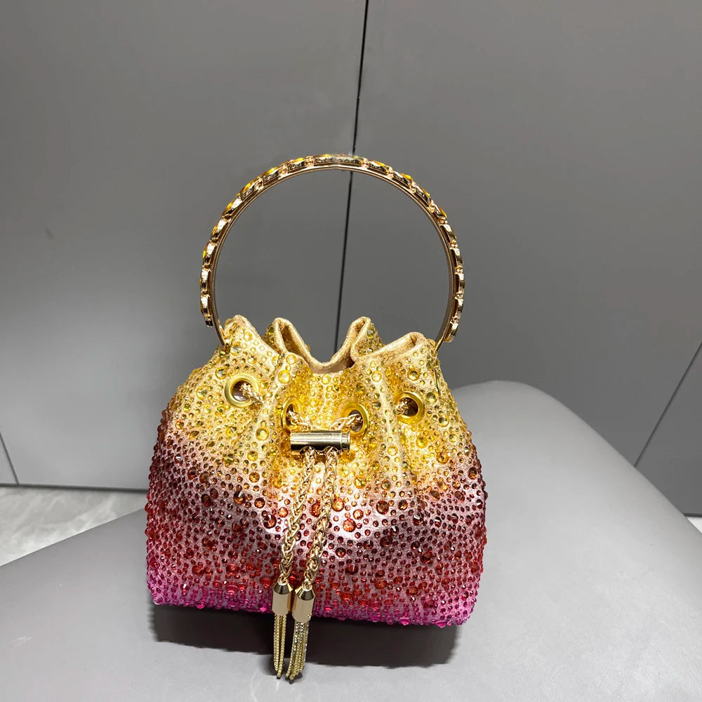 Handhabung Strasssteine Abend-Clutch-Tasche Geldbörsen und Handtasche Luxus Designer Umhängetasche Glänzende Kristall-Clutch-Geldbörse Eimer-Tasche