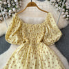2024 Neues Sommer Blumenmuster Maxikleid Damen Vintage Eckiger Ausschnitt Geraffte Brust Schärpe Bandage Sommerkleid Partykleid