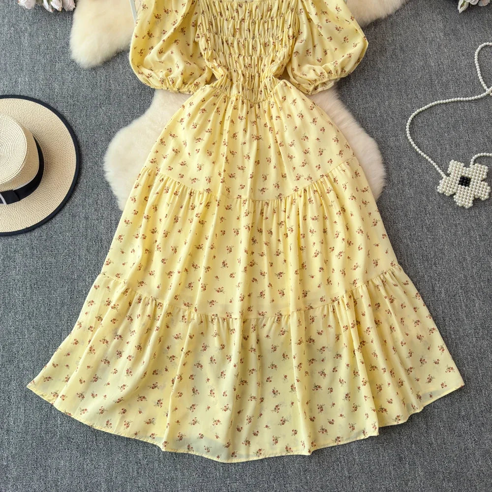 2024 Neues Sommer Blumenmuster Maxikleid Damen Vintage Eckiger Ausschnitt Geraffte Brust Schärpe Bandage Sommerkleid Partykleid