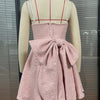 Mozision Pailletten-Kleid mit Schleife am Rücken, rückenfrei, sexy Mini-Kleid für Damen, modisches Etuikleid mit eckigem Ausschnitt, ärmellos, hohe Taille, A-Linie, Clubkleid