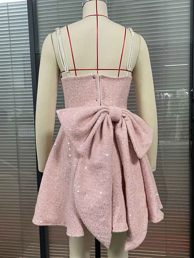 Mozision Pailletten-Kleid mit Schleife am Rücken, rückenfrei, sexy Mini-Kleid für Damen, modisches Etuikleid mit eckigem Ausschnitt, ärmellos, hohe Taille, A-Linie, Clubkleid