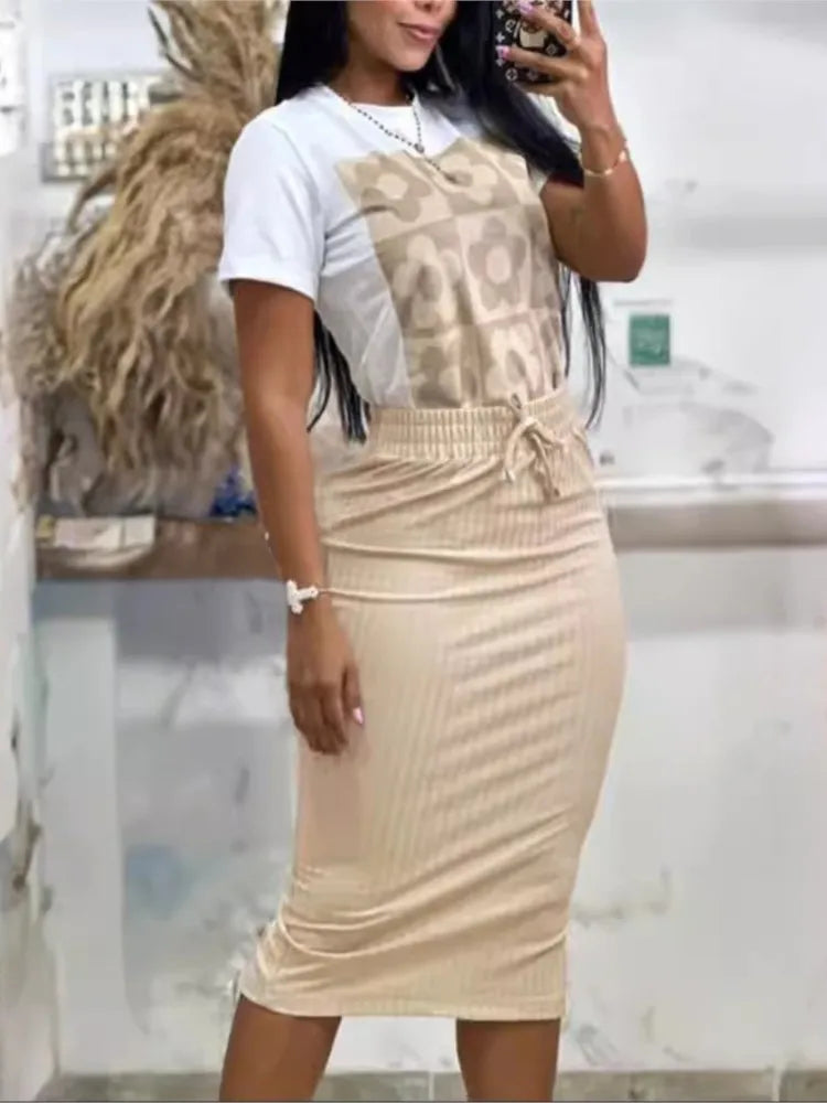 Lässiges Kurzarm-T-Shirt-Kleid-Set Büro-Dame Frühling Sommer Elegante bedruckte Oberteile Uni-Rock Zweiteiliges Set Damen-Outfit 2024