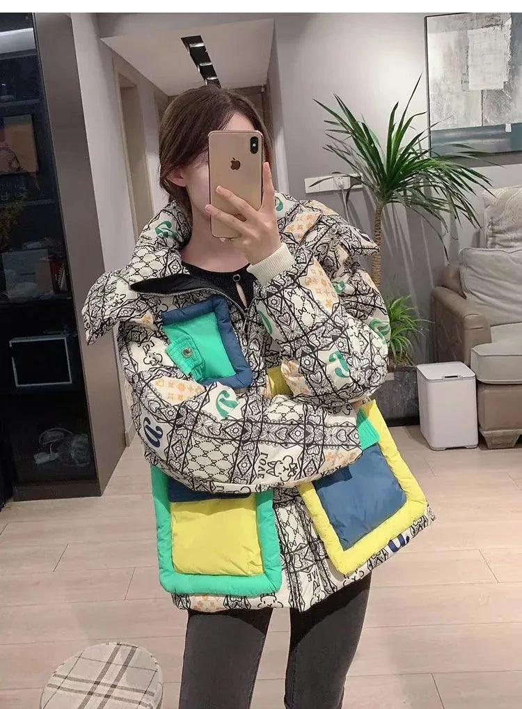 2023 Europäische Station Winter Neue Daunenjacke Damen Warm Mode Kurze Farb-Patchwork Graffiti dicke Weiße Entendaunenjacke
