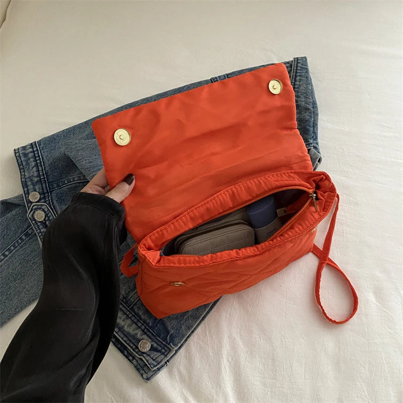 Acryl-Ketten-Umhängetaschen, quadratisch, lässig, Klappe, Damen-Pendeltaschen, gesteppt, All-Match, Winter, große Kapazität für Mädchen zum Einkaufen