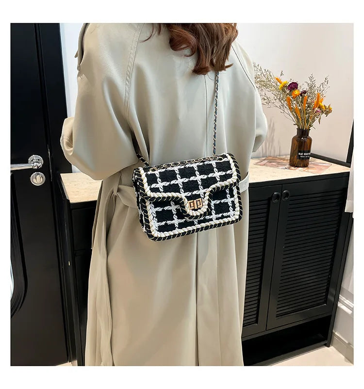 Schwarz-weiß karierte lässige Umhängetasche Umhängetasche Damen Schultertaschen Handtaschen mit oberem Griff Modische quadratische Tasche