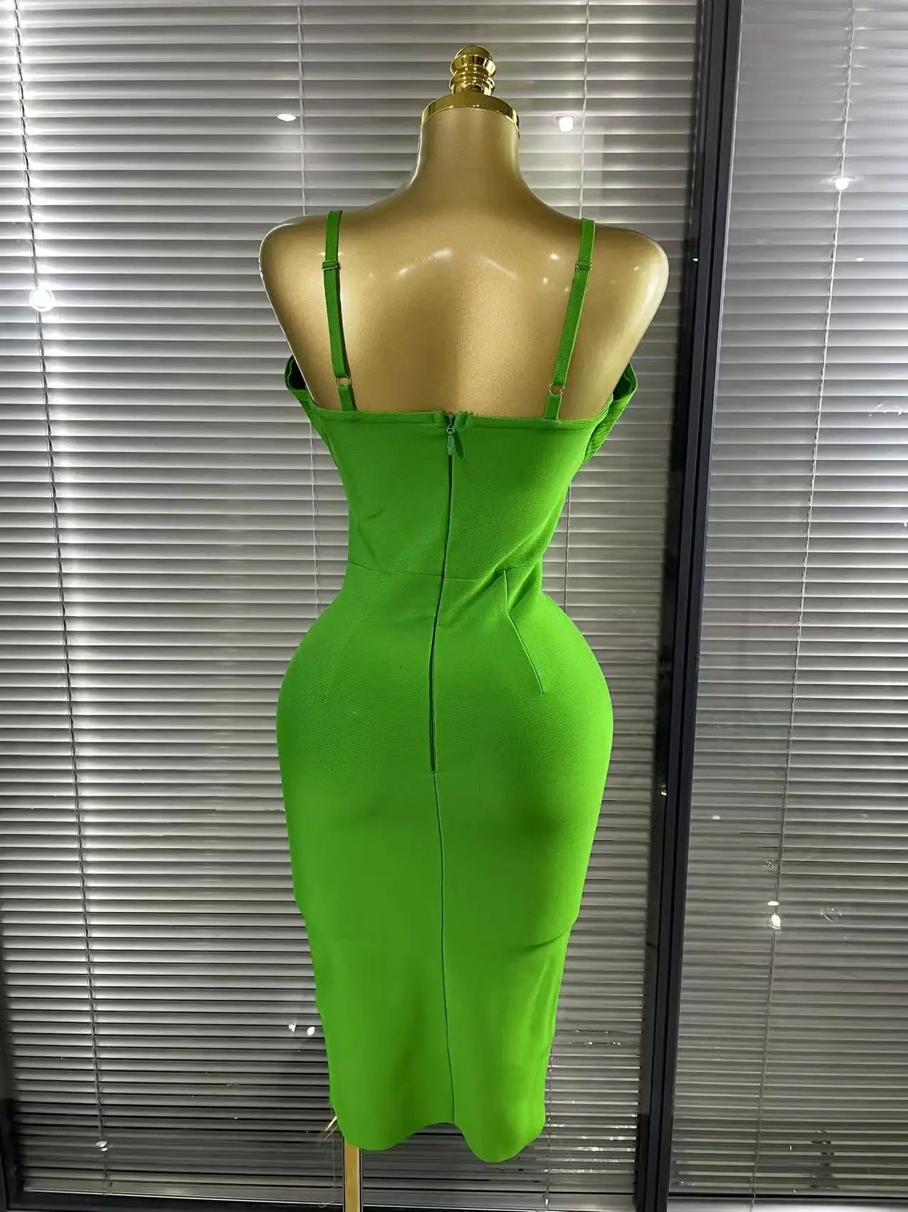 Green Color Women Sleeveless Sexy Halter Off the Shoulder Bodycon Bandage Midi Dress Celebrate Nightclub Party Birthday Outfit