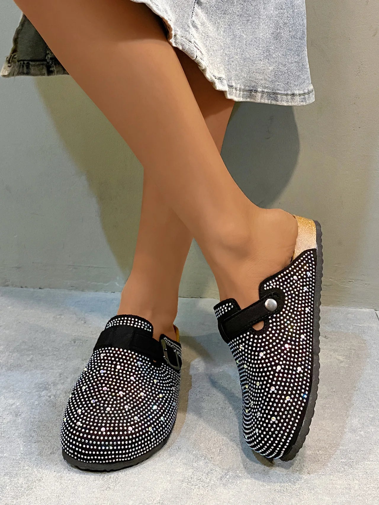 Kristallige klobige Outdoor-Slipper Schuhe Sommer Clogs Damen Hausschuhe Pantofle Luxus Slides Med Strand Designer Flip Flops