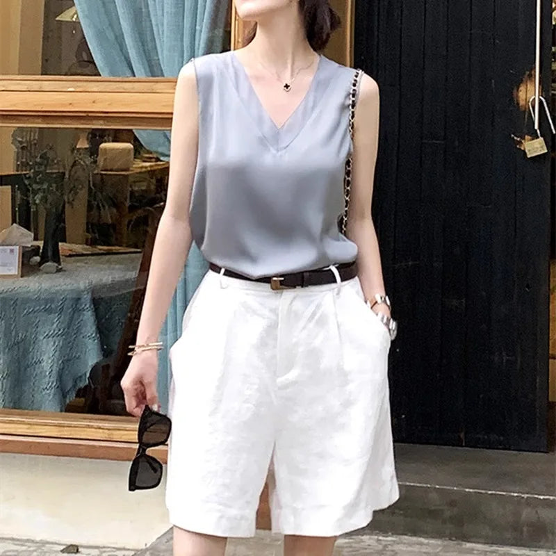 Silk halter V-neck sleeveless bodice Satin vest lace with beautiful back summer jacket with suit top