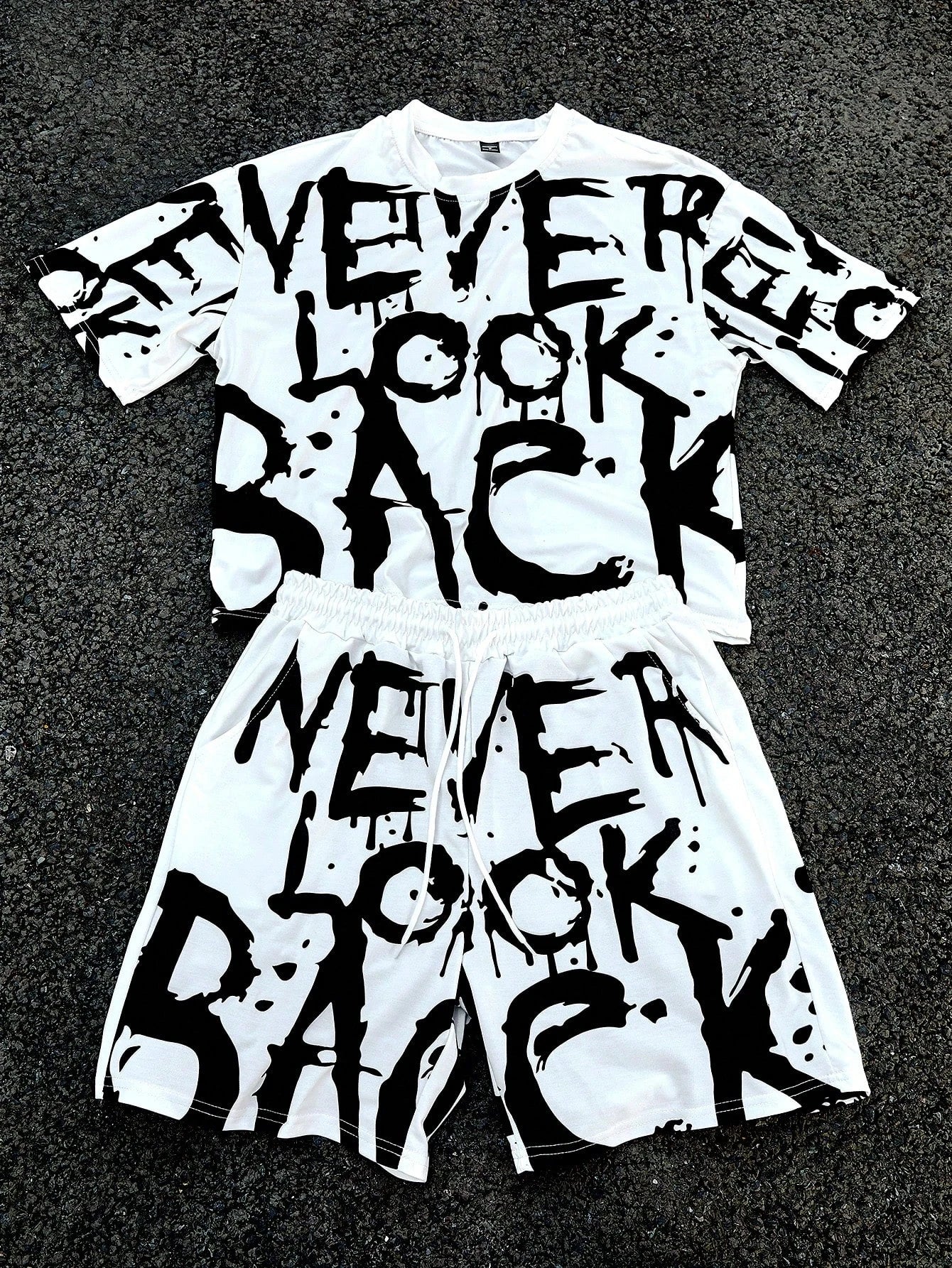 Fashion Men's Black and White Flower Graphic Print T-shirt Shorts 2-piece Set O-neck Short Sleeve Top Elastic Waist Shorts Set