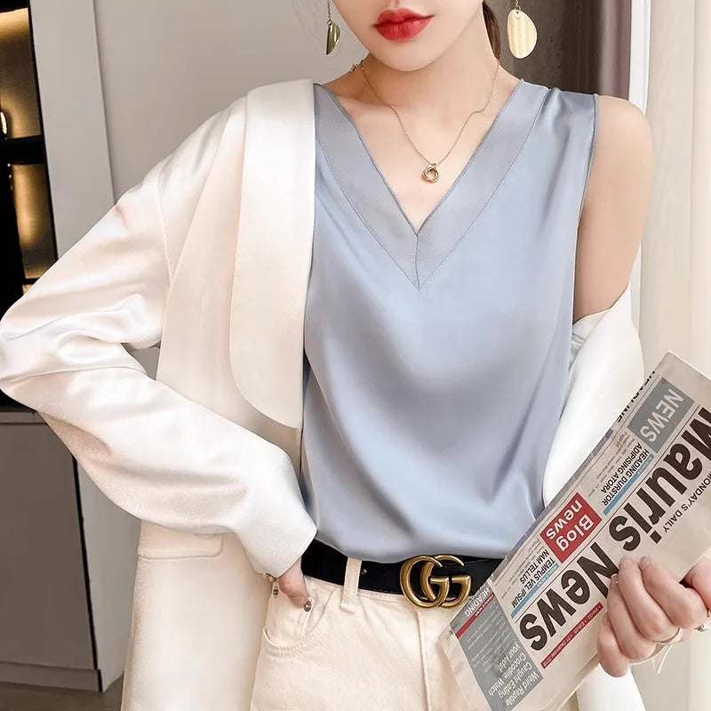 Silk halter V-neck sleeveless bodice Satin vest lace with beautiful back summer jacket with suit top