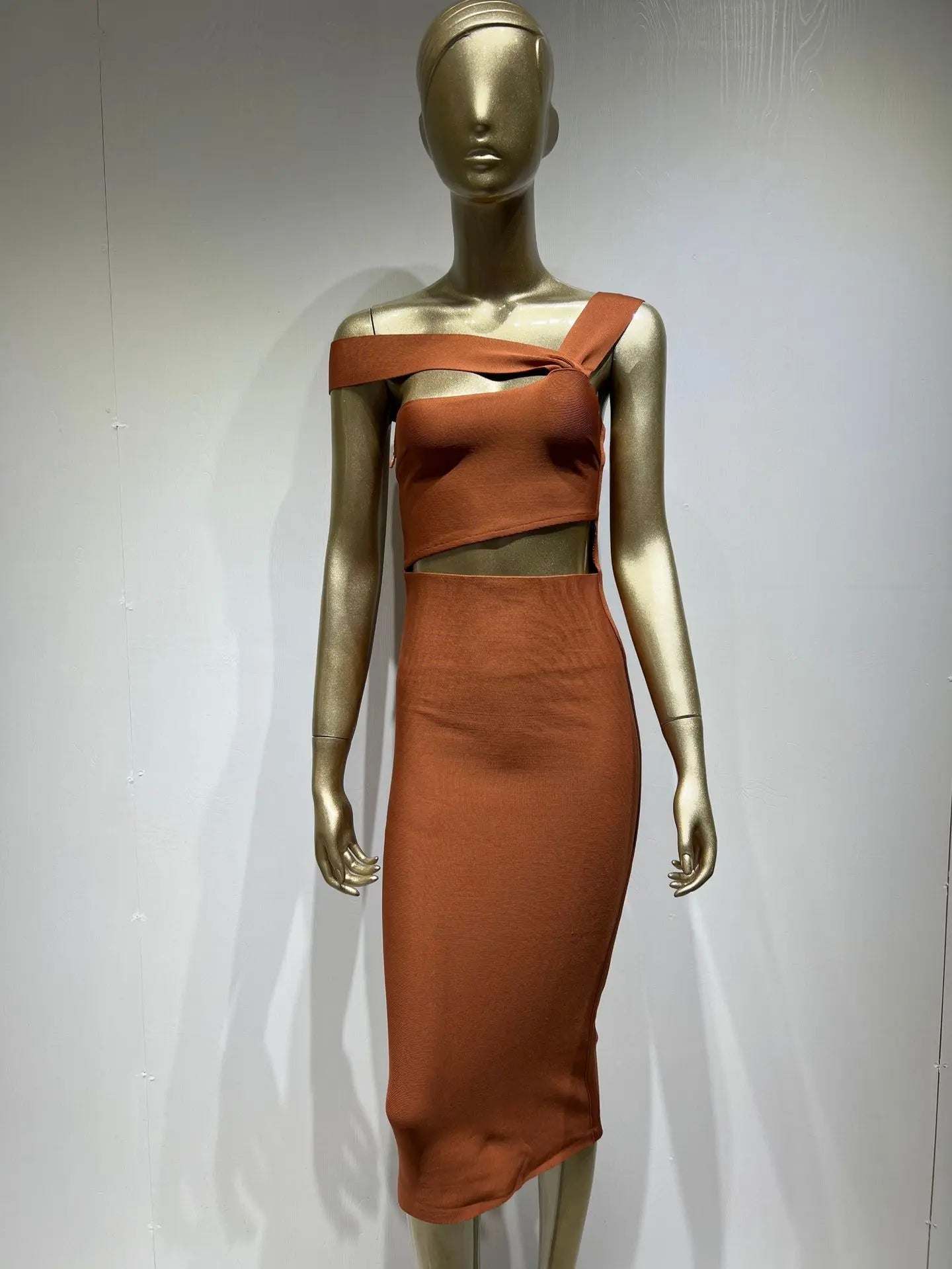 Damen Sommer sexy ausgehöhltes braunes Midi knielanges Bodycon-Bandagekleid 2023 Designer elegantes Abendpartykleid Vestido