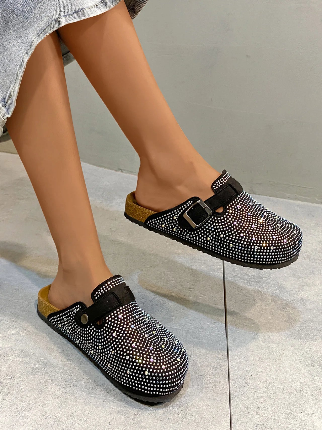 Kristallige klobige Outdoor-Slipper Schuhe Sommer Clogs Damen Hausschuhe Pantofle Luxus Slides Med Strand Designer Flip Flops