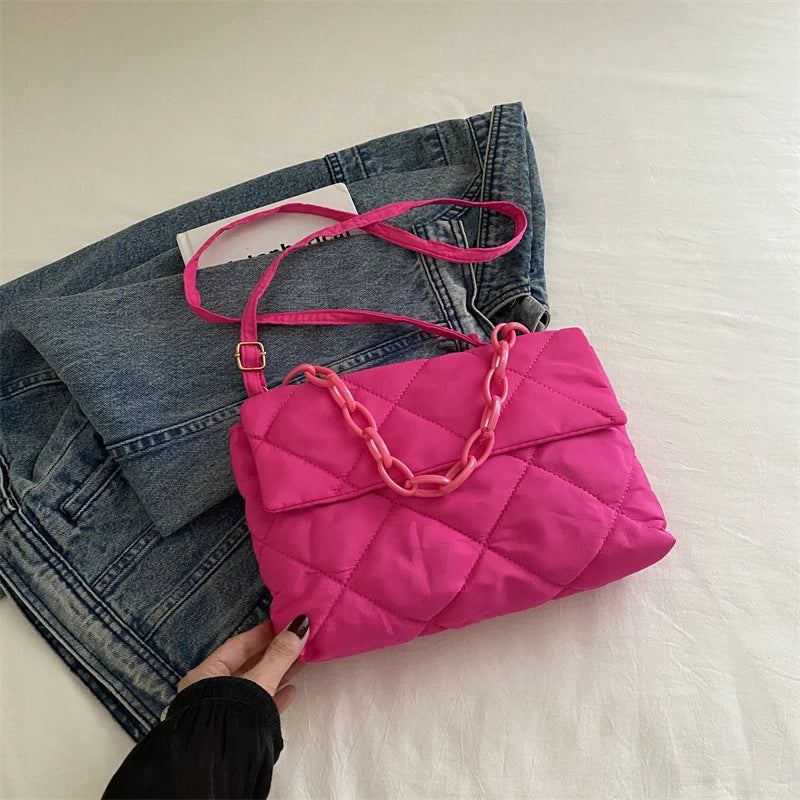 Acryl-Ketten-Umhängetaschen, quadratisch, lässig, Klappe, Damen-Pendeltaschen, gesteppt, All-Match, Winter, große Kapazität für Mädchen zum Einkaufen