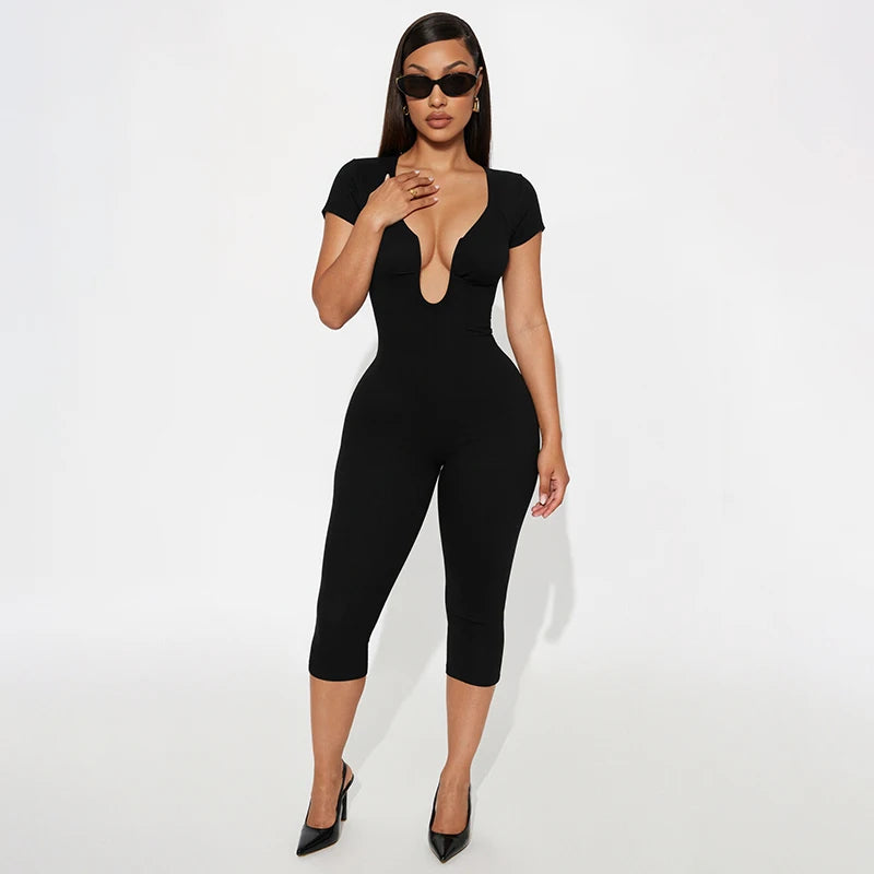 Solid Color Sexy Slim Fit and Slimming Chest U-Neck Jumpsuit, Versatile and Fashionable Jumpsuit Cropped Pants