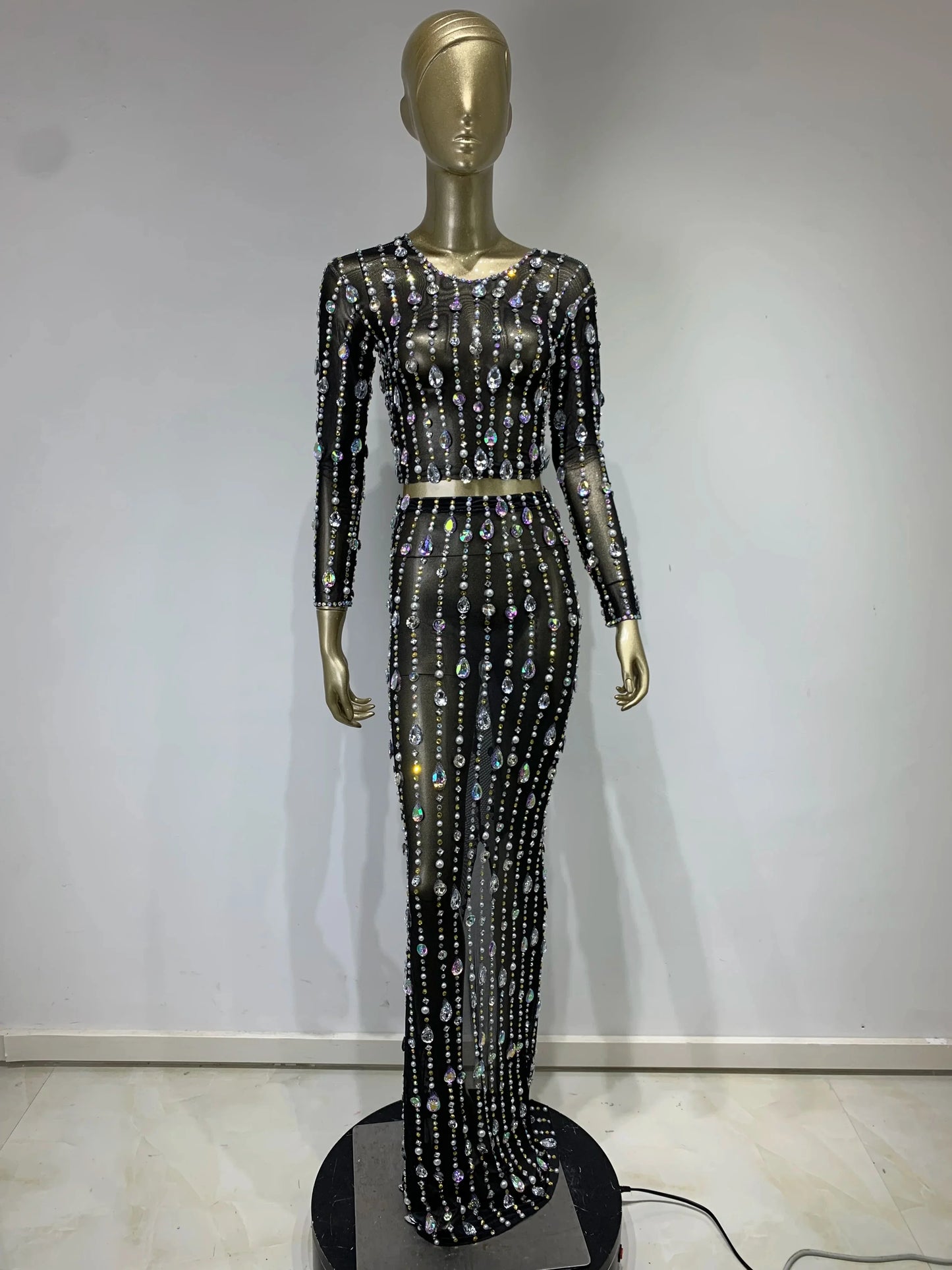 Festival-Outfit Damen High-End-Mode Nude-farbenes Strass-Mesh-Langarm-Crop-Top mit Rundhalsausschnitt und lange Röcke Gala zweiteiliges Set