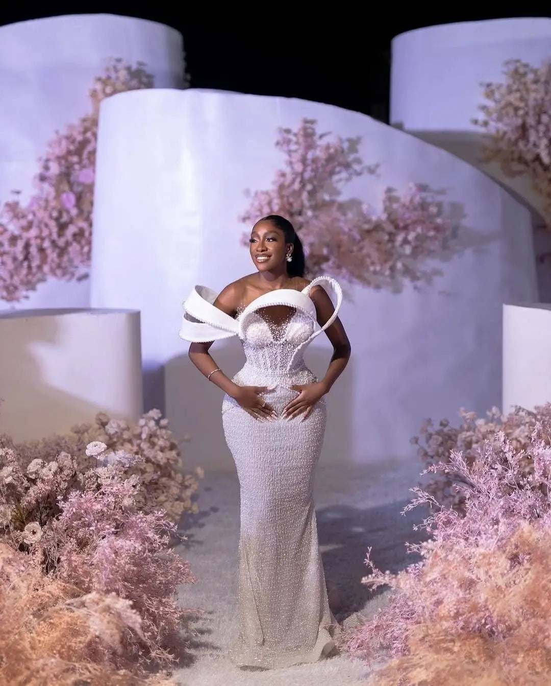 Maßgeschneiderte Perlen-Hochzeitskleider Pailletten Meerjungfrauen-Brautkleider Perlenstickerei Maßgeschneiderte Schmale Prinzessin Schleppe Brautkleid Vestidos
