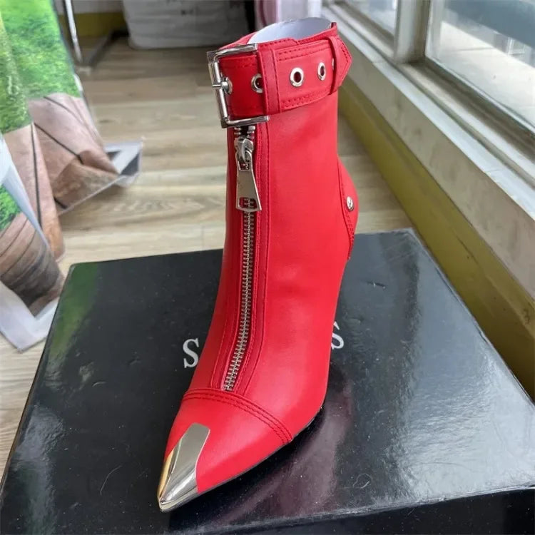 Gürtelschnalle Reißverschluss vorne Modenschau Stiefeletten Damen Herbst Winter Neu Spitz Metallverzierung Rote High Heels Ankle Boots