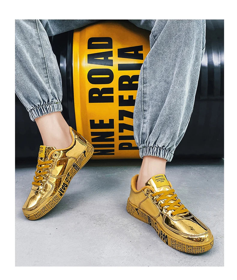New Gold Sneakers Couple Shoes Luxury Casual Glitter Sneakers Men Hip-hop Streetwear Skateboard Shoes Men Flat Designer Footwear