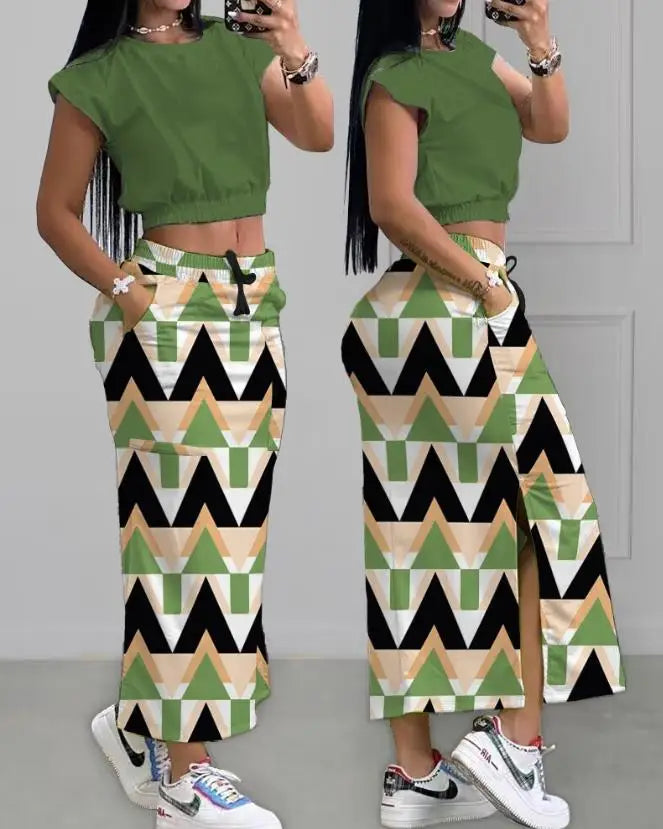 Two Piece Sets Women Outifit 2023 Summer Fashion Print Colorblock O-Neck Short Sleeve Crop Top & Casual Striped Pocket Skirt Set