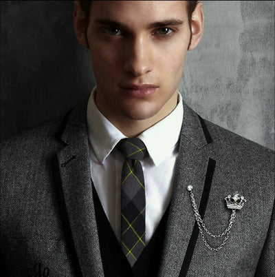 Mode Gentleman Quaste Brosche Für Herren Anzug Hemd Kragen Dreieck Flügel Kette Reversnadel Metall Retro Hochzeit Accessoires