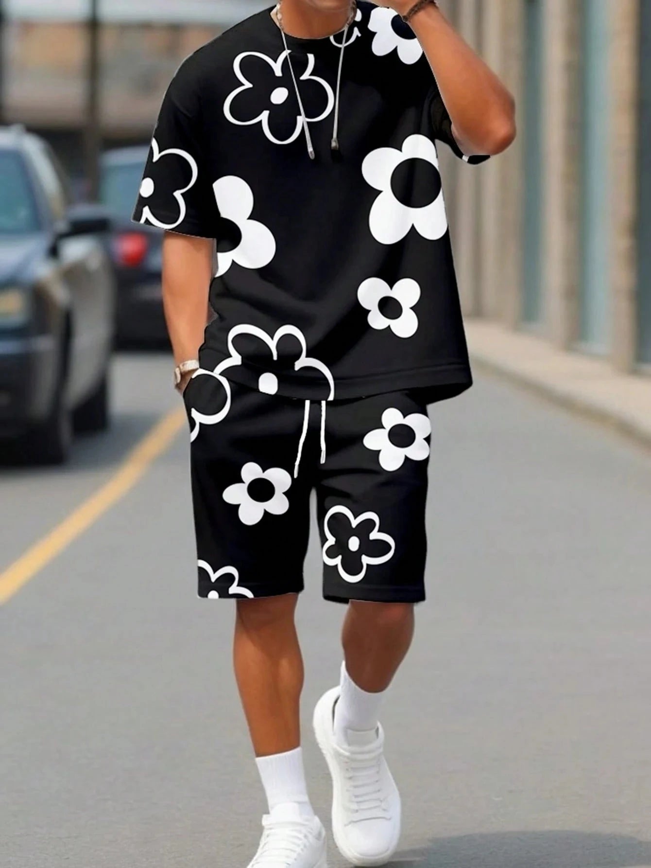 Fashion Men's Black and White Flower Graphic Print T-shirt Shorts 2-piece Set O-neck Short Sleeve Top Elastic Waist Shorts Set