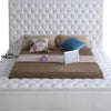 Bliss Collection Modernes Polsterbett aus Samt mit tiefer Knopfheftung und Staufächern, Weiß, Queen