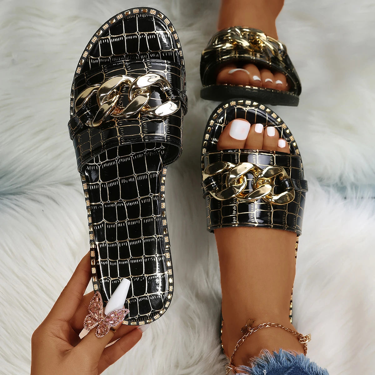 Women Slippers Fashion Sexy Chain Lock Solid Color Plus Size Sandals New Style Roman Style Flat Slippers Outdoor Slides Women